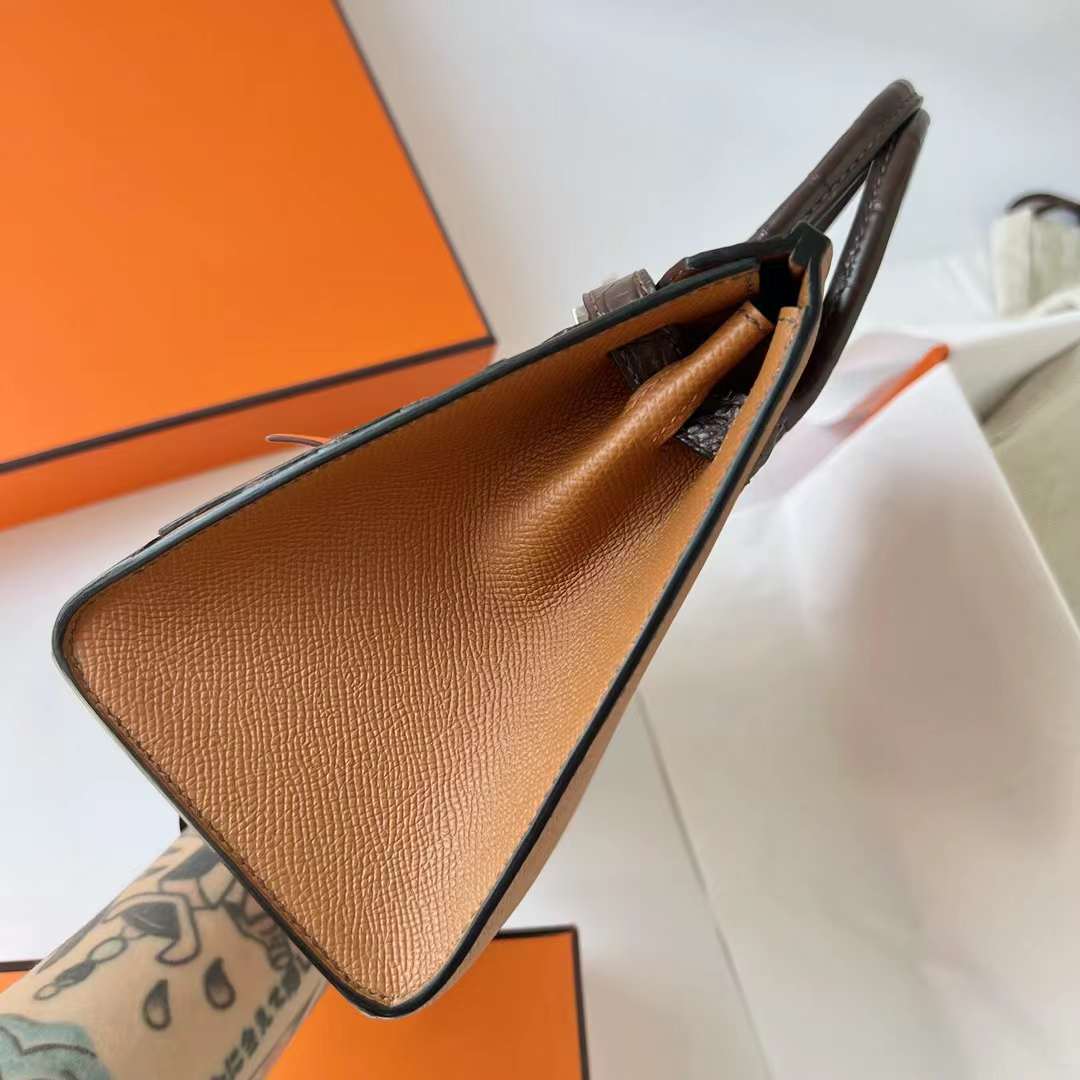 Hermès（爱马仕）Birkin 铂金包 限量版 小房子 金棕色 20cm 全手工蜡线缝制 Phw