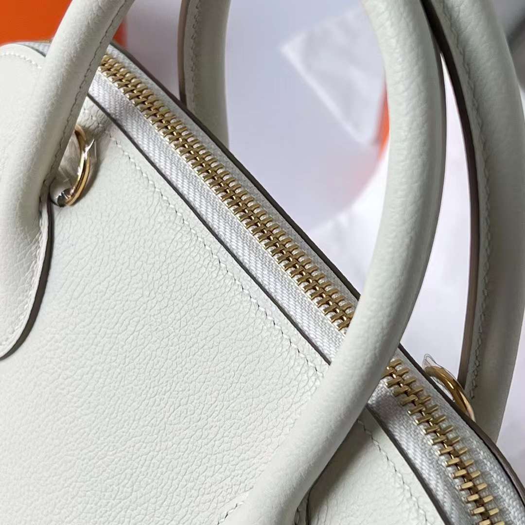 Hermès（爱马仕）Bolide 保龄球包 Evercolor 0T 蘑菇白 内拼 4B 饼干色 金扣 25cm 全手工蜡线缝 Ghw