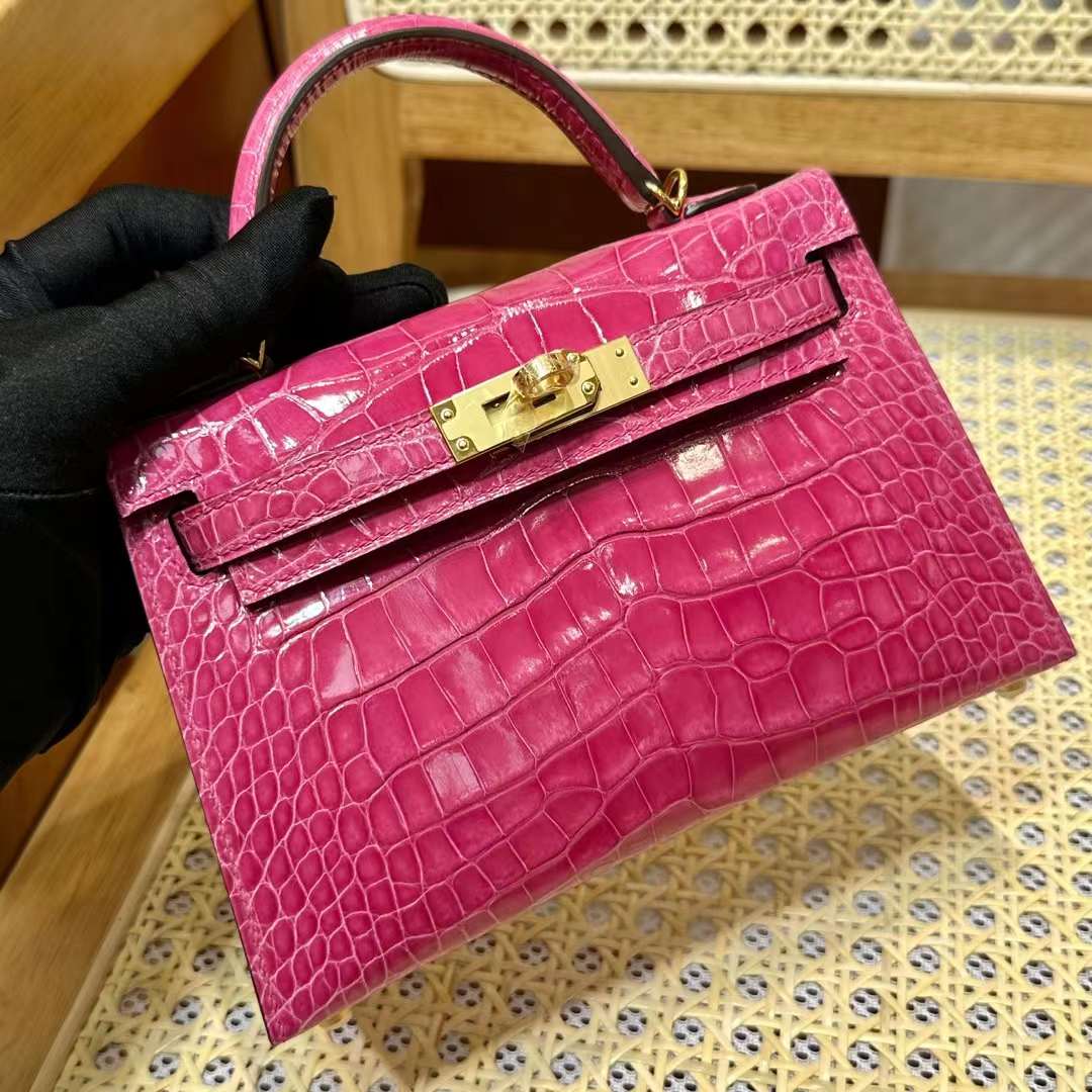 Hermès（爱马仕）Mini Kelly 迷你凯莉 亮面美洲鳄鱼皮 Shiny Alligator Crocodile 5J 桃粉色 金扣 19cm 全手工蜡线缝 Ghw