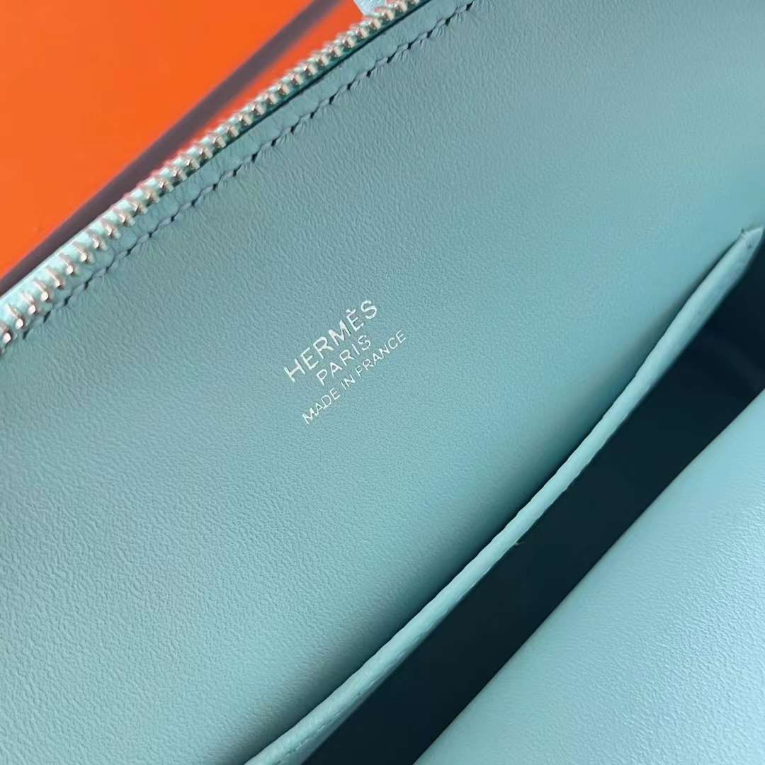 Hermès（爱马仕）Mini Bolide 迷你保龄球包 Chever 进口山羊皮 U2 微风蓝 银扣 19cm 全手工蜡线缝 Phw