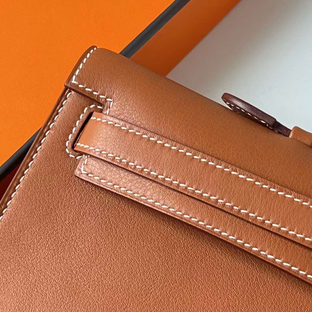 Hermès（爱马仕）Kelly cut 手拿包 Swift Ck37 金棕色 银扣 31cm 全手工蜡线缝 Phw