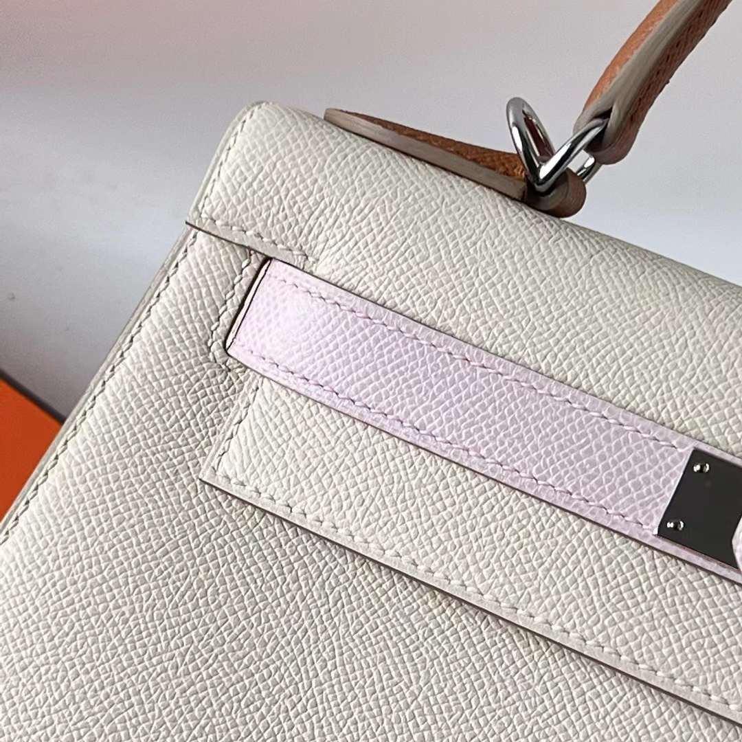 Hermès（爱马仕）Kelly 凯莉包 Epsom Ck10 奶昔白 拼 09 梦幻粉紫 拼 Ck37 金棕色 银扣 28cm 全手工蜡线缝 Phw