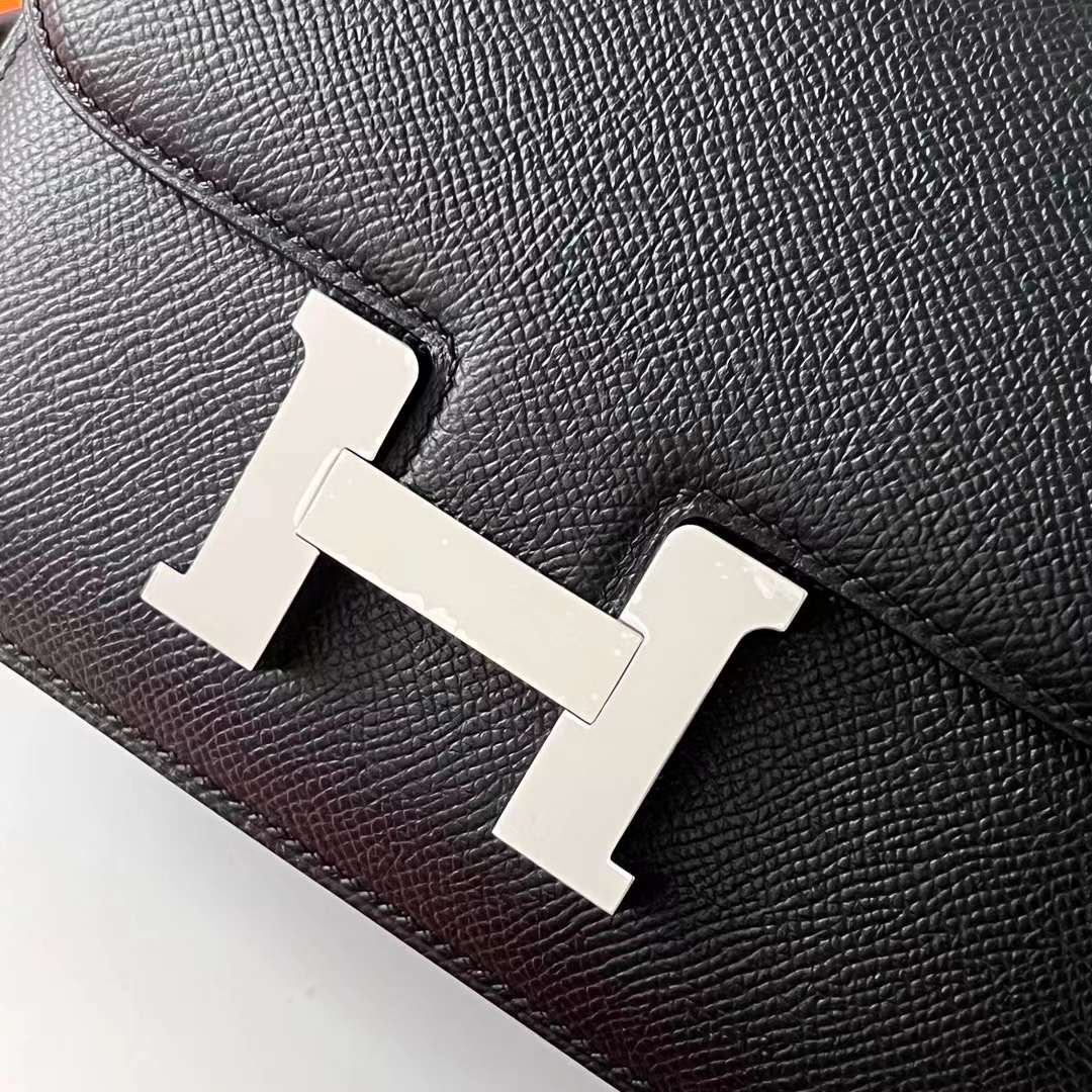 Hermès（爱马仕）Constance 空姐包 Epsom 掌纹皮 Ck89 黑色 银扣 19cm 全手工蜡线缝 Phw