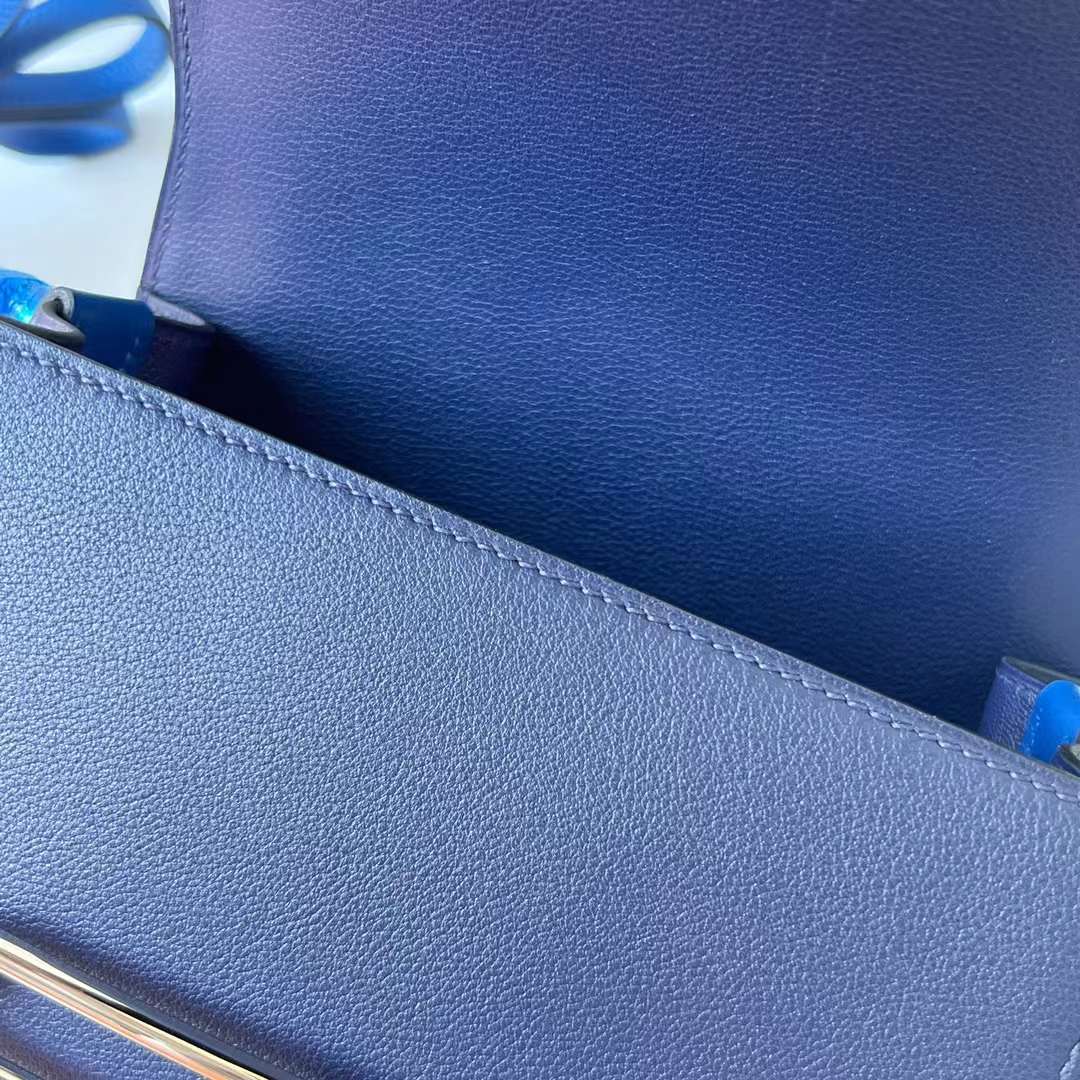 Hermès（爱马仕）Roulis 猪鼻子 Evercolor Ck71 法国蓝 拼 Ck73 宝石蓝 银扣 18cm 全手工蜡线缝 Phw