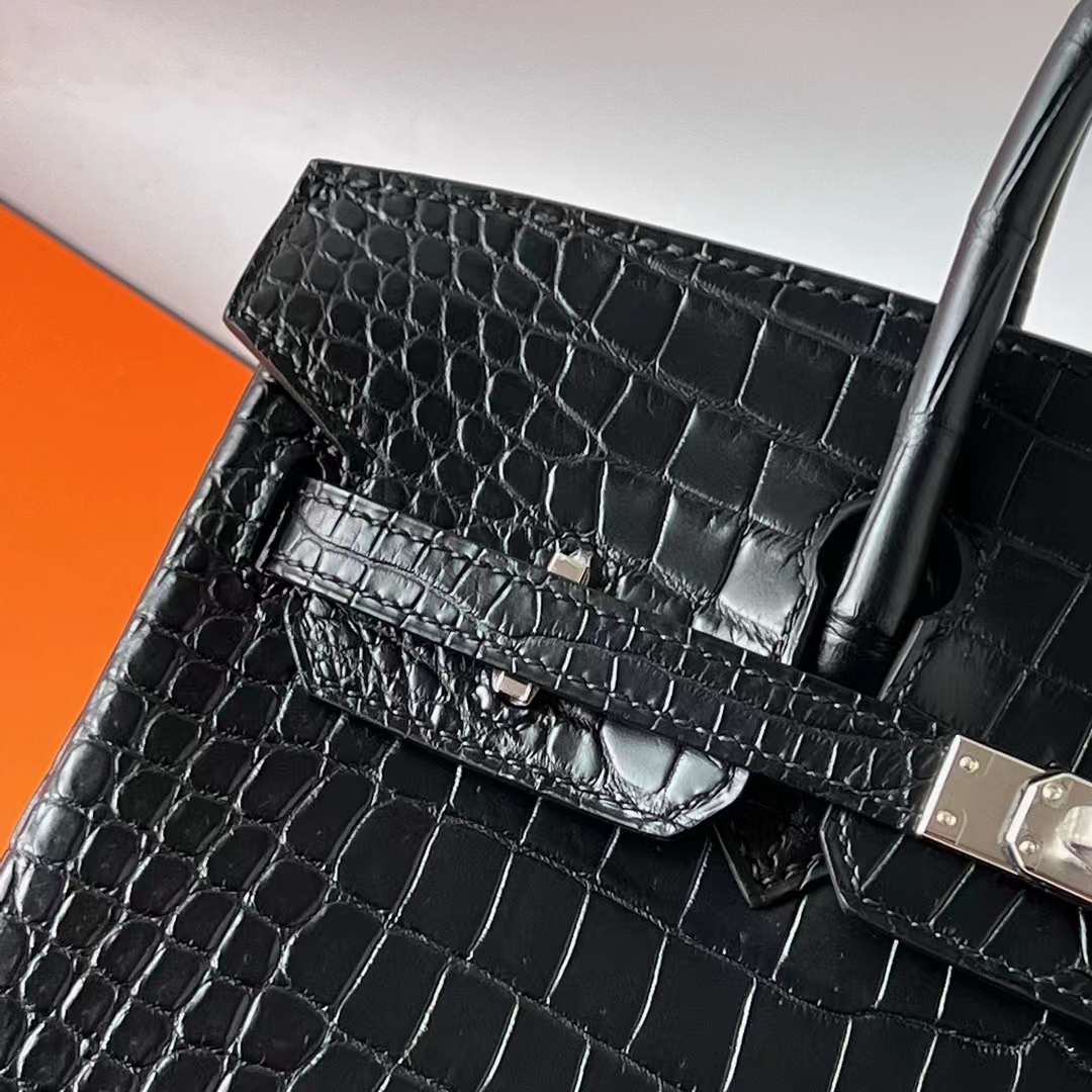 Hermès（爱马仕）Birkin 铂金包 雾面倒v澳洲湾鳄 Matte Porosus Crocodile Ck89 黑色 银扣 25cm 全手工蜡线缝 Phw