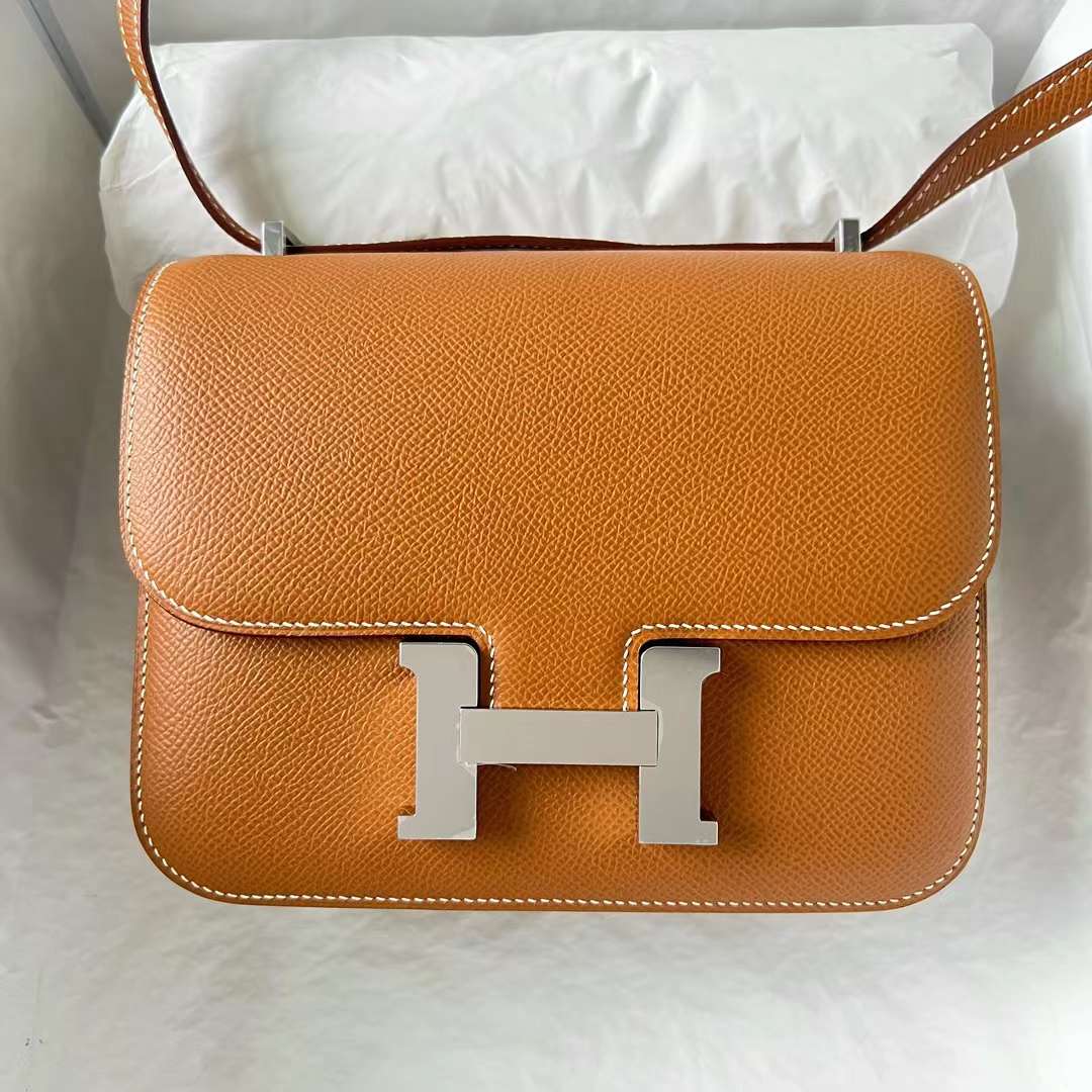 Hermès（爱马仕）Constance 空姐包 1-19cm 镜子款 Epsom Ck37 金棕色 银扣 19cm 全手工蜡线缝 Phw