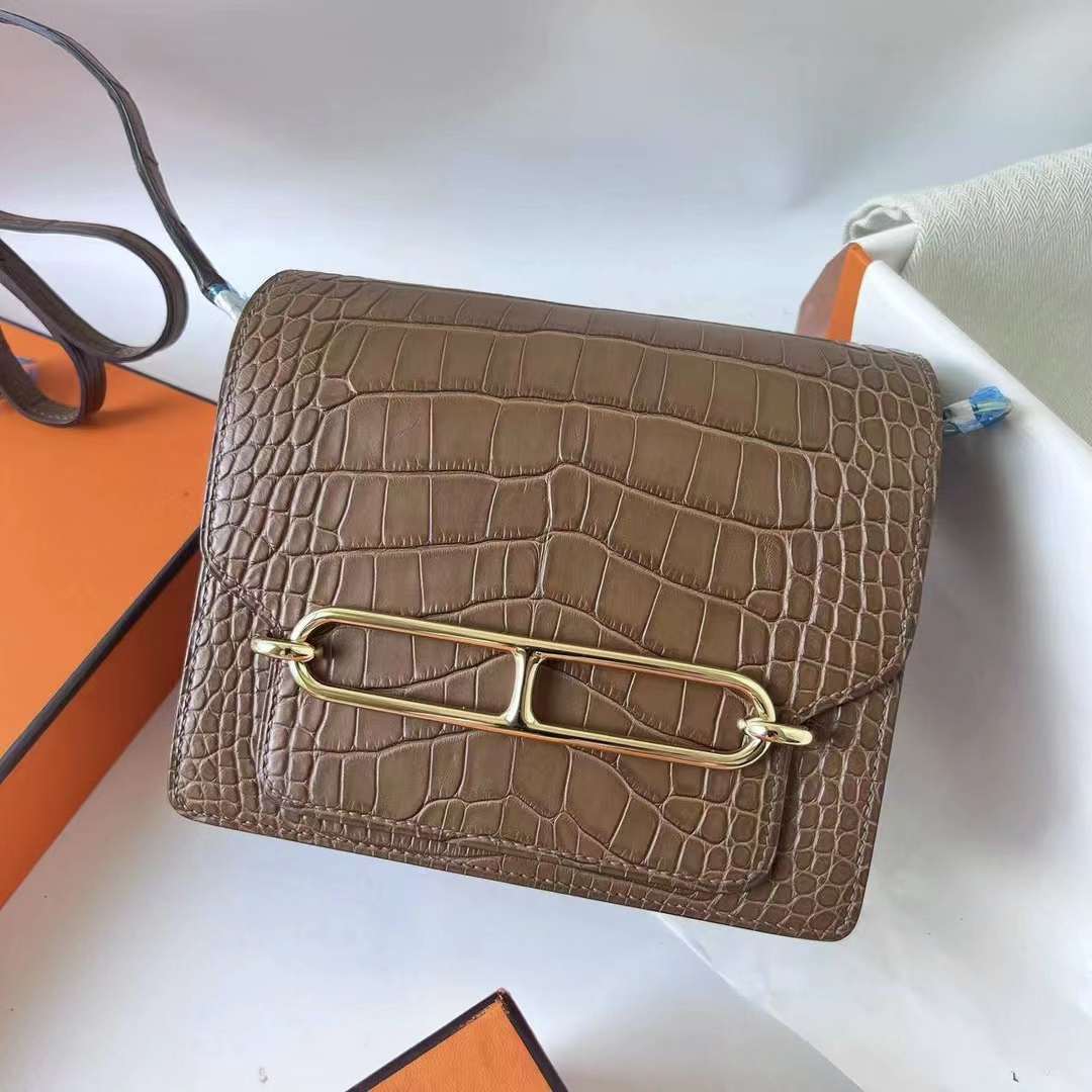 Hermès（爱马仕）Roulis 猪鼻子 雾面美洲鳄鱼皮 Matte Alligator Crocodile Ck18 大象灰 浅金扣 18cm 全手工蜡线缝