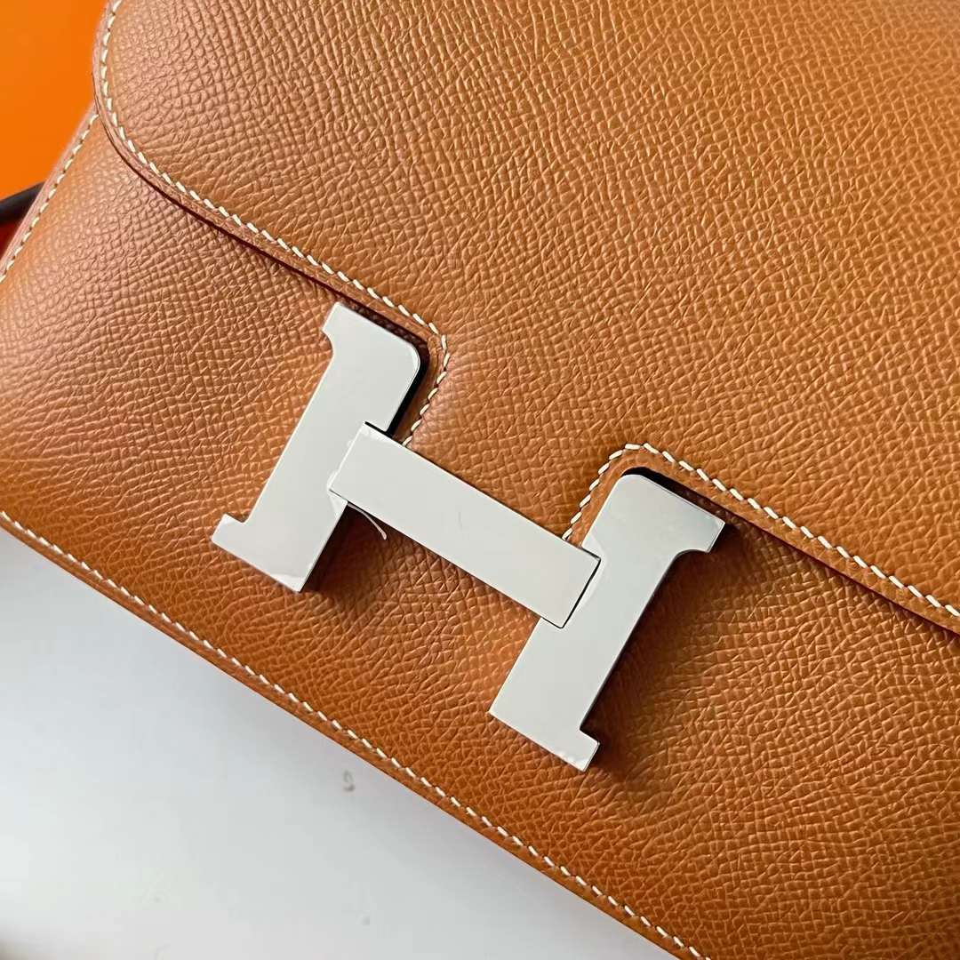Hermès（爱马仕）Constance 空姐包 1-19cm 镜子款 Epsom Ck37 金棕色 银扣 19cm 全手工蜡线缝 Phw