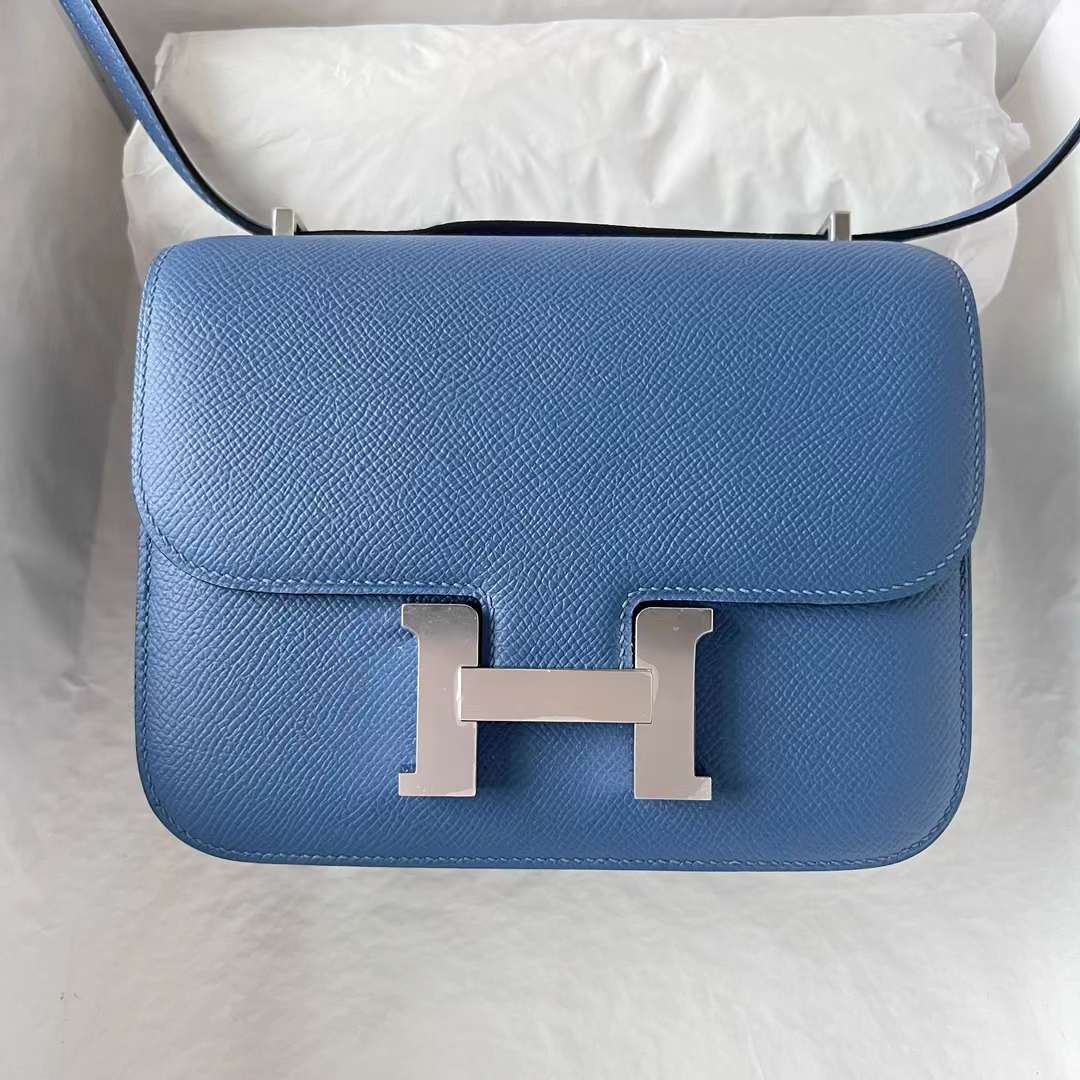 Hermès（爱马仕）Constance 空姐包 Epsom 掌纹皮 7R 雾霾蓝 银扣 19cm 全手工蜡线缝 Phw