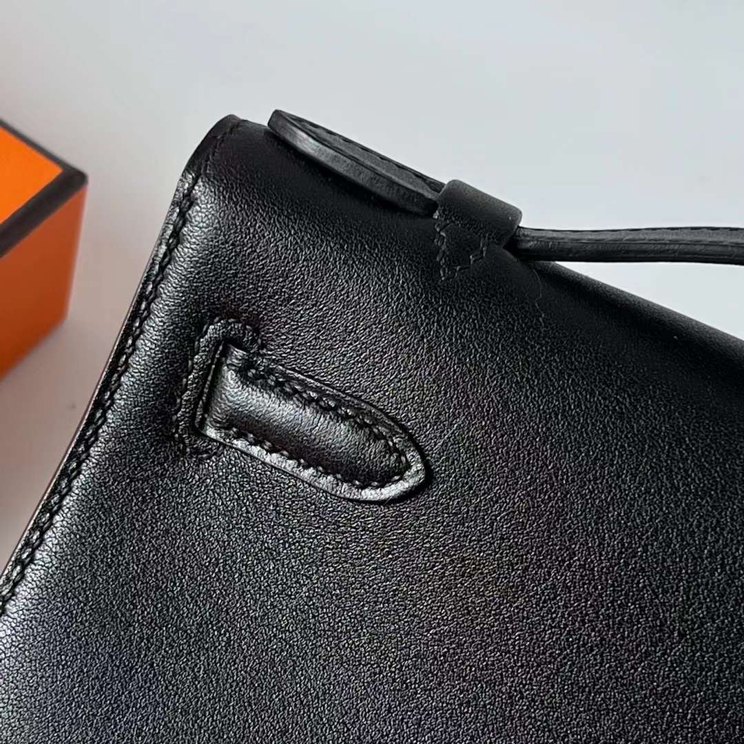 Hermès（爱马仕）Mini Kelly Pochette Swift Ck89 黑色 银扣 22cm 全手工蜡线缝 Phw