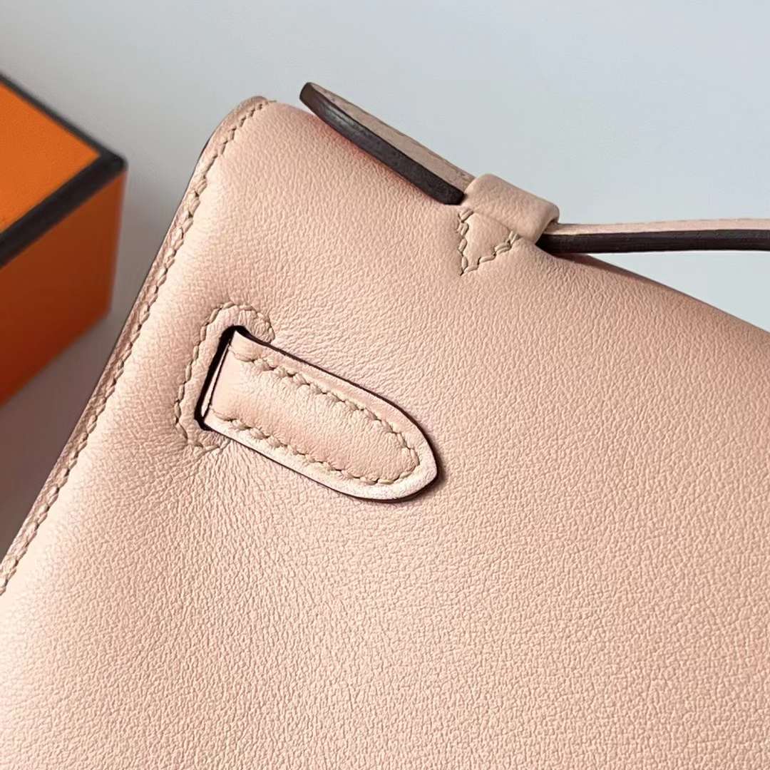 Hermès（爱马仕）Mini Kelly Pochette Swift P1 蔷薇粉 银扣 22cm 全手工蜡线缝 Phw
