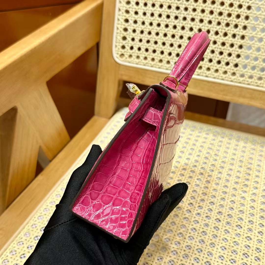 Hermès（爱马仕）Mini Kelly 迷你凯莉 亮面美洲鳄鱼皮 Shiny Alligator Crocodile 5J 桃粉色 金扣 19cm 全手工蜡线缝 Ghw