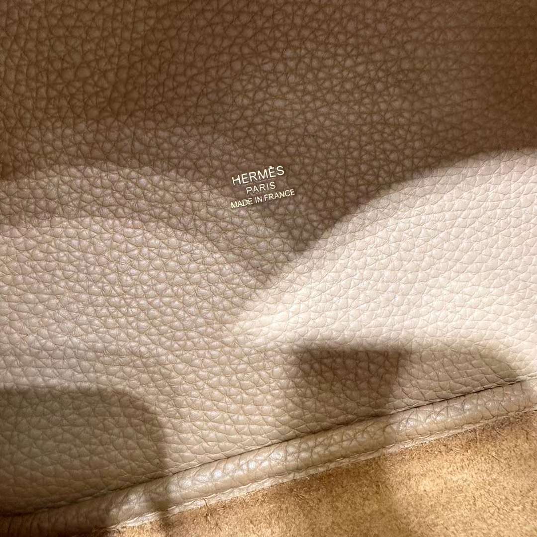 Hermès（爱马仕）Picotin 菜篮子 Clemence 0M 奶茶色 金扣 18cm