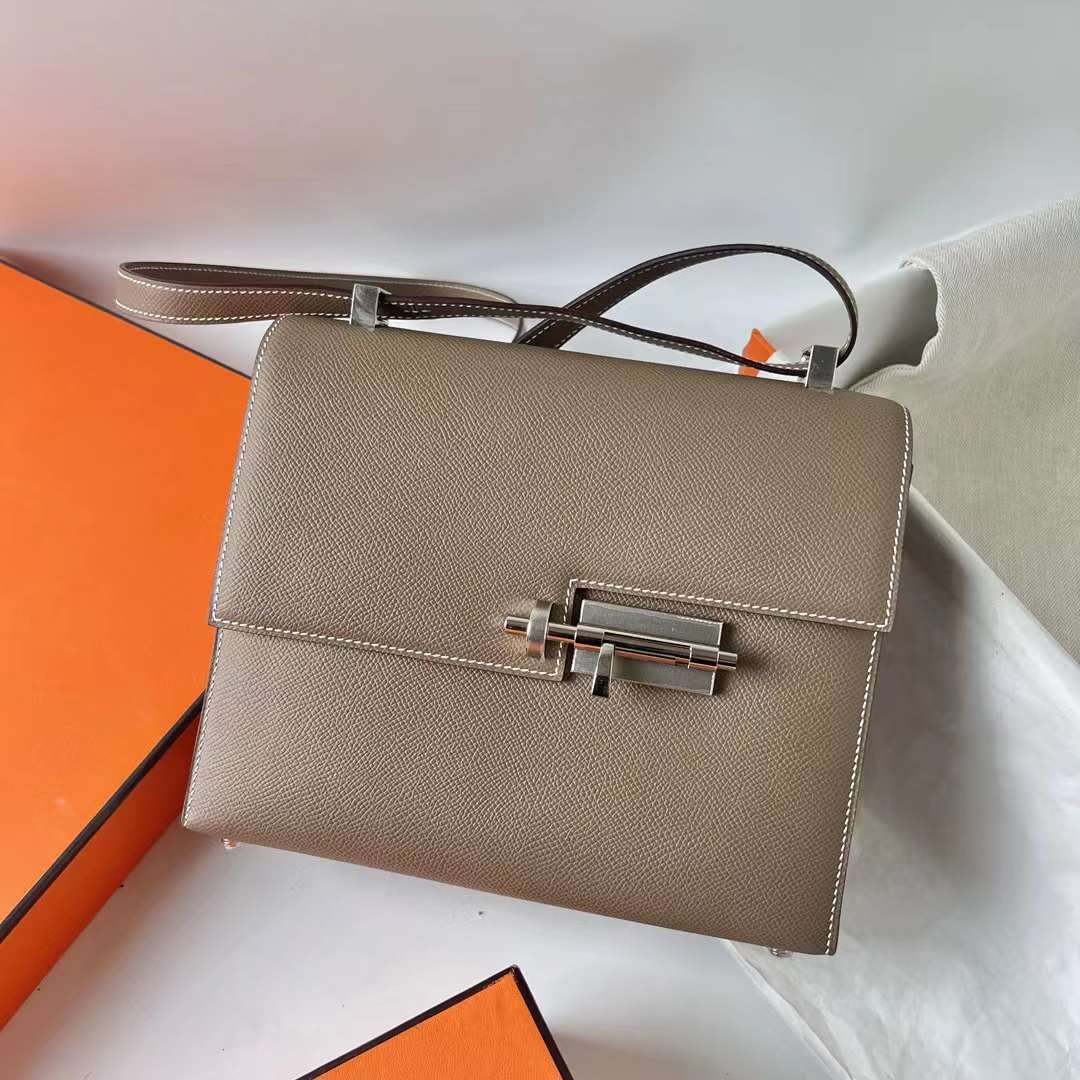Hermès（爱马仕）Verrou 机枪包 Epsom Ck18 大象灰 银扣 21cm 全手工蜡线缝制 Phw