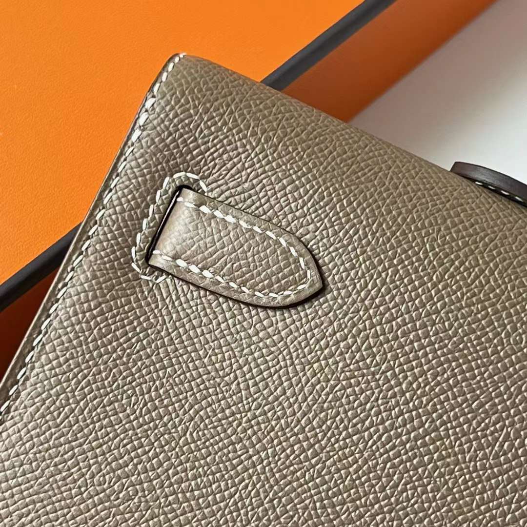 Hermès（爱马仕）Kelly cut 手拿包 Epsom Ck18 大象灰 金扣 31cm 全手工蜡线缝 Ghw