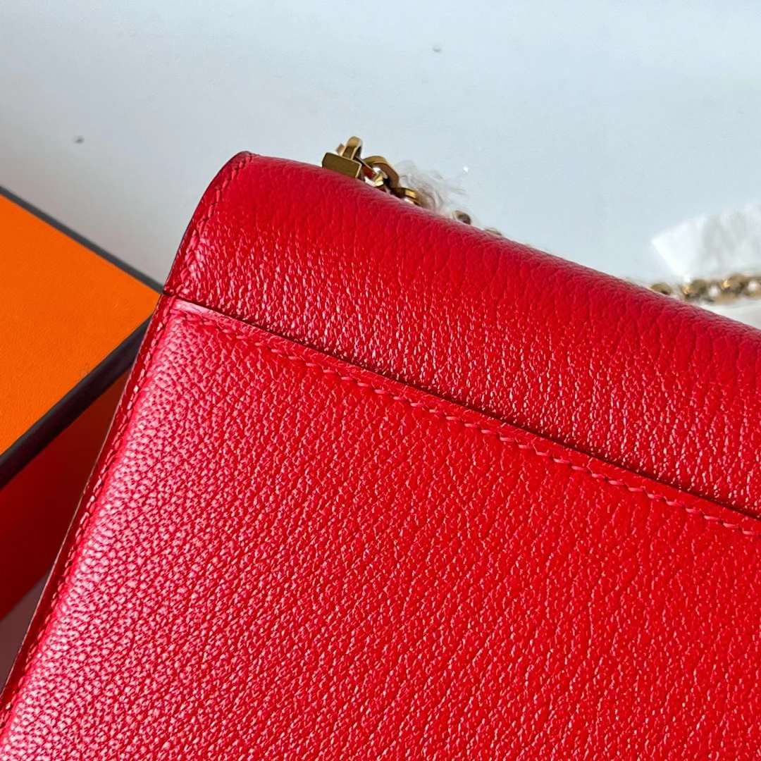 Hermès（爱马仕）Verrou 机枪包 Chevre 进口山羊皮 S3 心红色 金扣 17.5cm 全手工蜡线缝制 Ghw