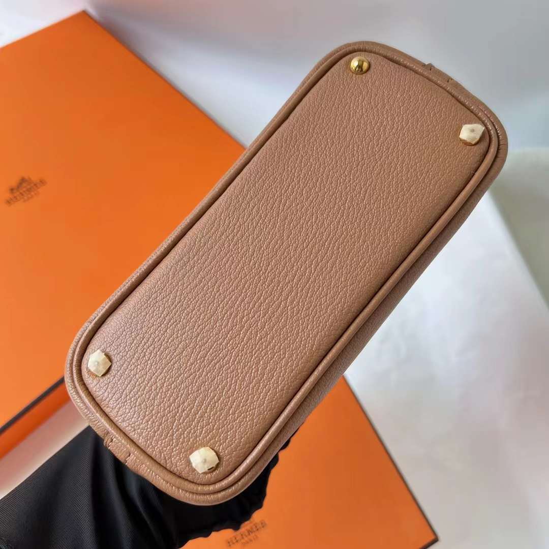 Hermès（爱马仕）Mini Bolide 迷你保龄球包 Chevre 进口山羊皮 2J 雀木色 金扣 20cm 全手工蜡线缝 Ghw