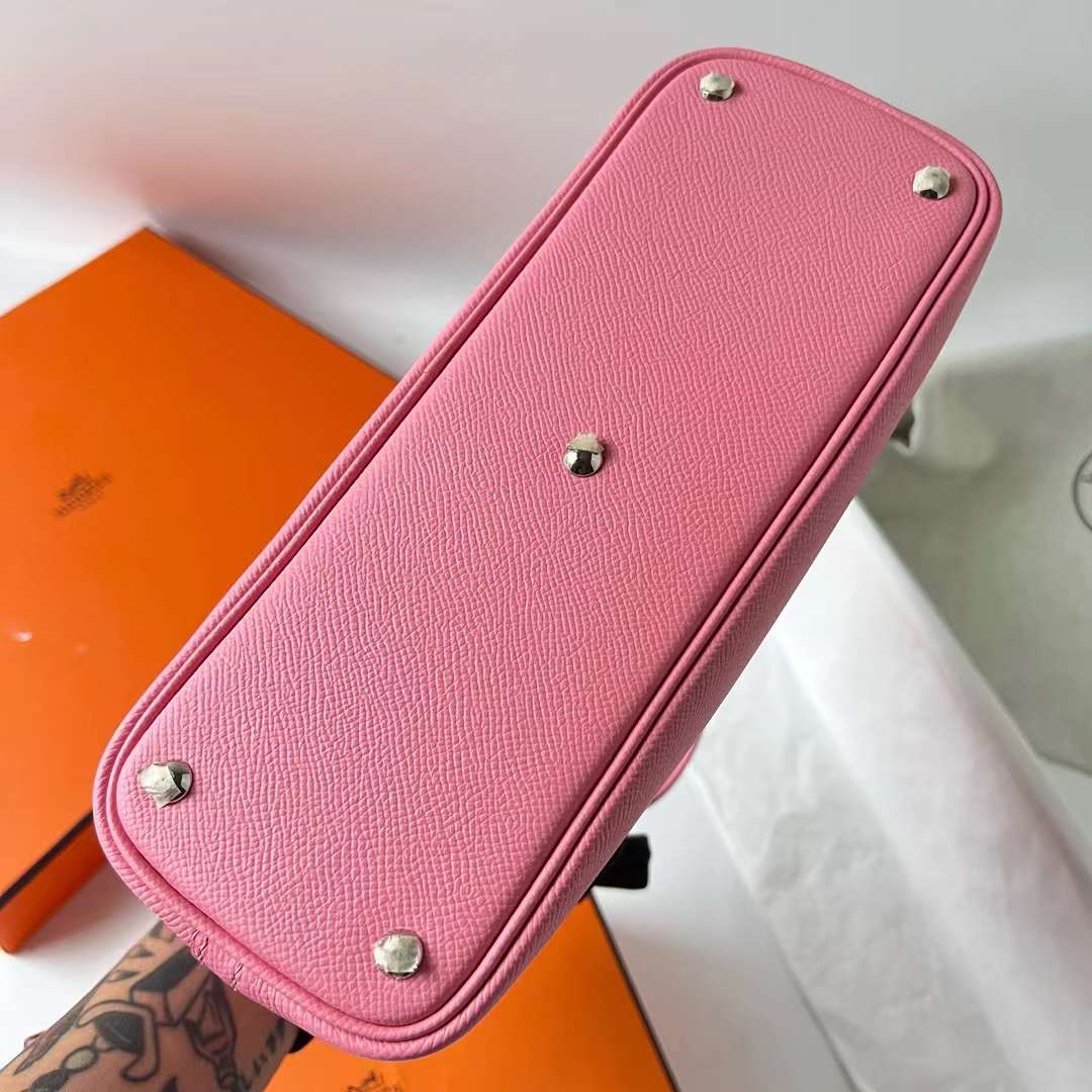 Hermès（爱马仕）Bolide 保龄球包 Epsom 1Q 奶昔粉 银扣 27cm 全手工蜡线缝 Phw