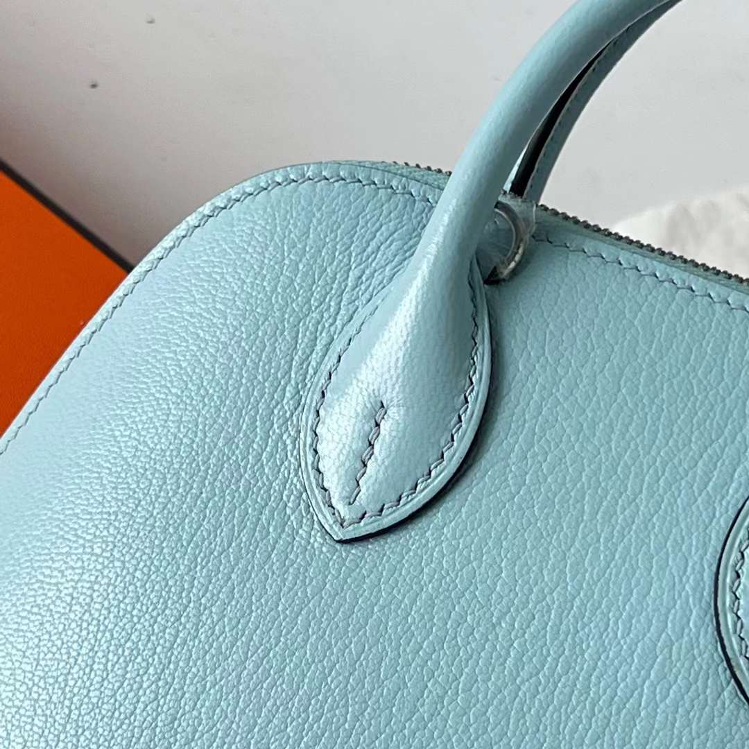 Hermès（爱马仕）Mini Bolide 迷你保龄球包 Chever 进口山羊皮 U2 微风蓝 银扣 19cm 全手工蜡线缝 Phw