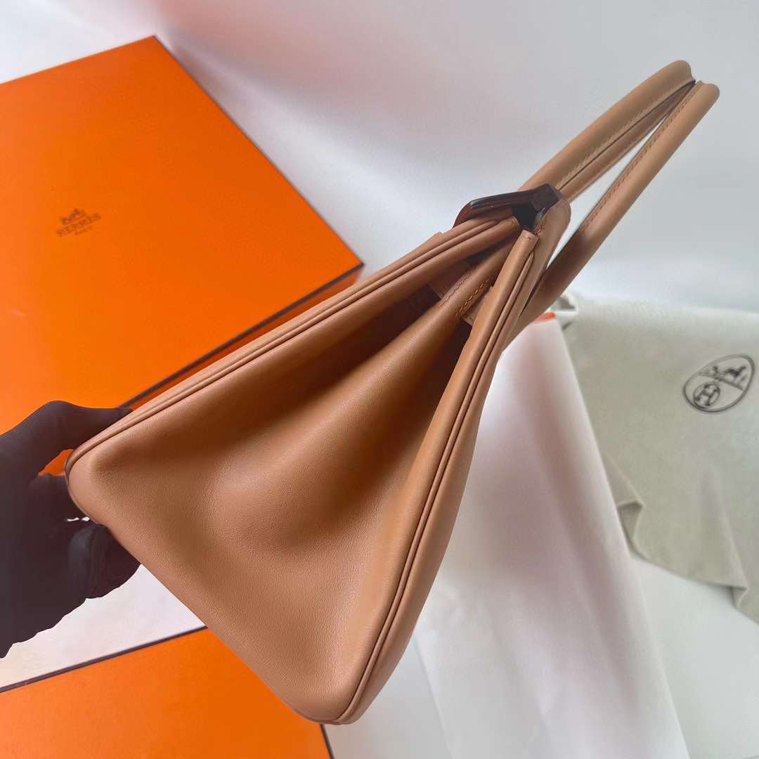 Hermès（爱马仕）Birkin 铂金包 Swift 0M 奶茶色 金扣 30cm 全手工蜡线缝 Ghw