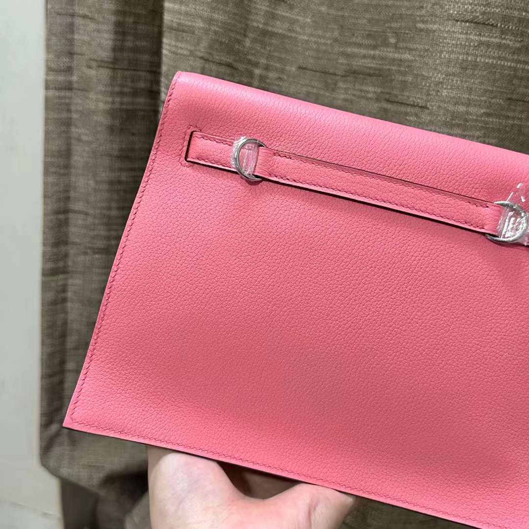 Hermès（爱马仕） Kelly danse 跳舞包 Evercolor 8W 新唇膏粉 银扣 22cm 全手工蜡线缝 Phw
