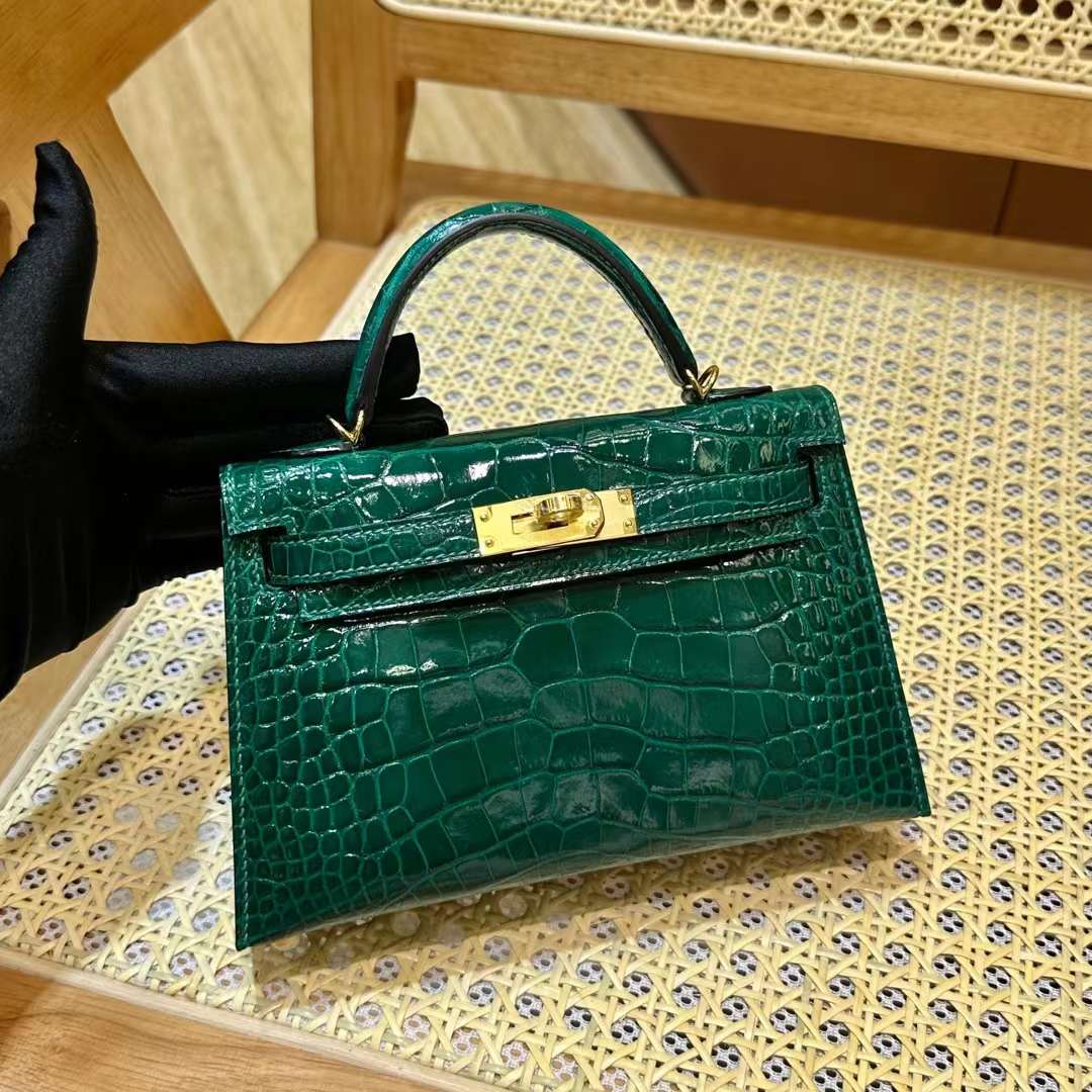 Hermès（爱马仕）Mini Kelly 迷你凯莉 亮面美洲鳄鱼皮 Shiny Alligator Crocodile 6Q 翡翠绿 金扣 19cm 全手工蜡线缝 Ghw