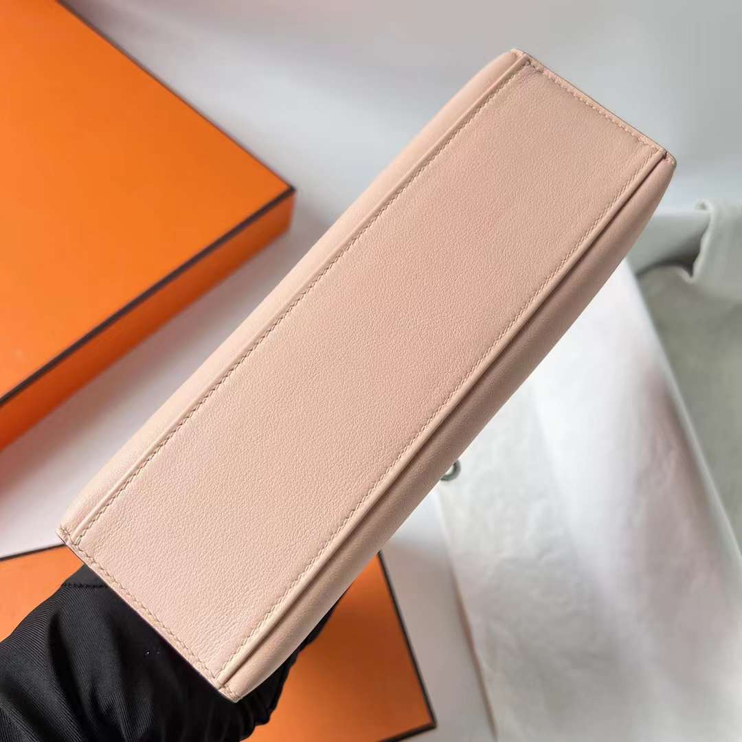 Hermès（爱马仕）Mini Kelly Pochette Swift P1 蔷薇粉 银扣 22cm 全手工蜡线缝 Phw