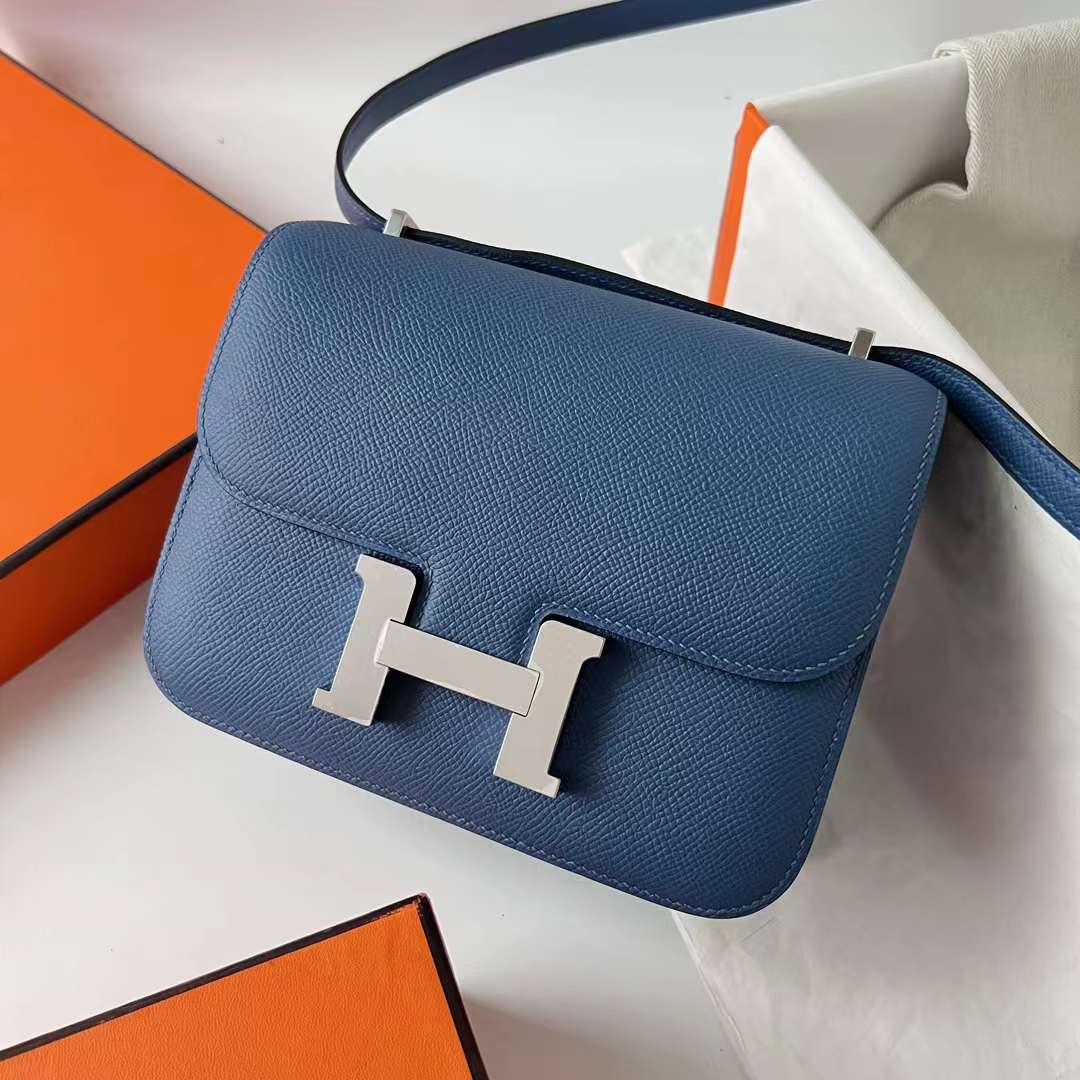 Hermès（爱马仕）Constance 空姐包 Epsom 掌纹皮 7R 雾霾蓝 银扣 19cm 全手工蜡线缝 Phw