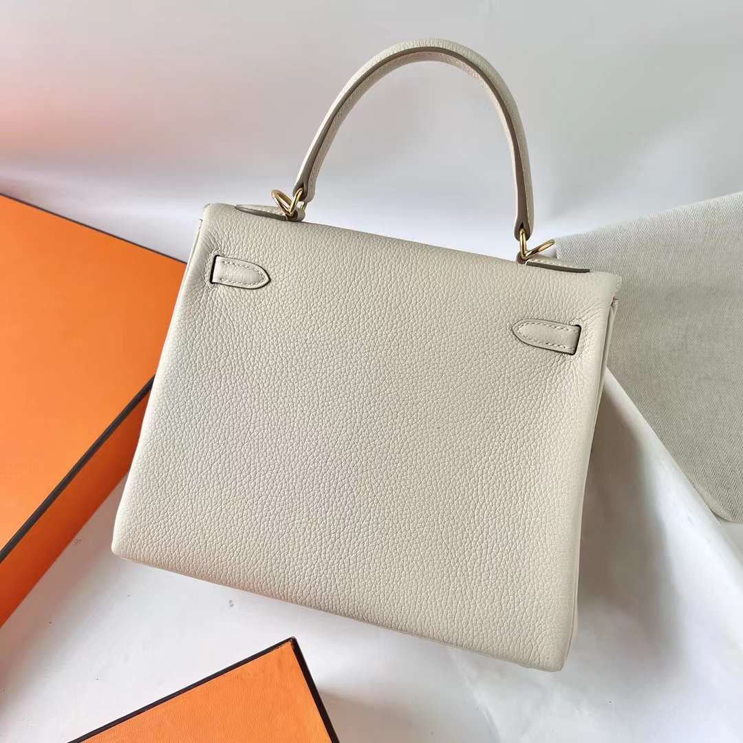 Hermès（爱马仕）Kelly 凯莉包 Togo皮 Ck10 奶昔白 金扣 25cm 全手工蜡线缝 Phw