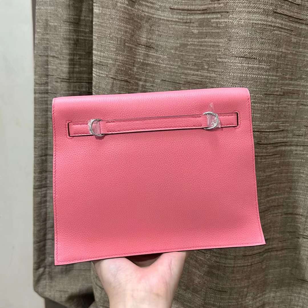 Hermès（爱马仕） Kelly danse 跳舞包 Evercolor 8W 新唇膏粉 银扣 22cm 全手工蜡线缝 Phw