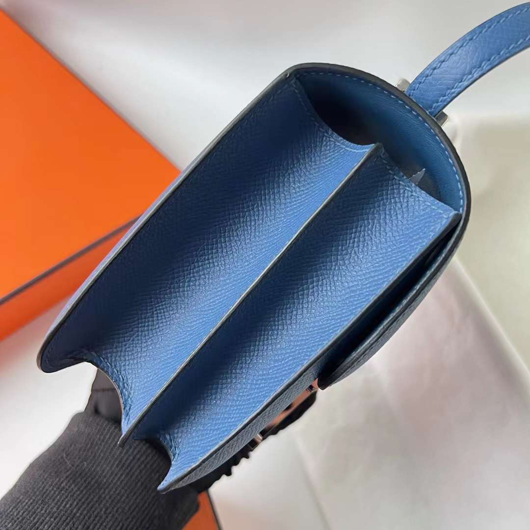 Hermès（爱马仕）Constance 空姐包 Epsom 掌纹皮 7R 雾霾蓝 银扣 19cm 全手工蜡线缝 Phw