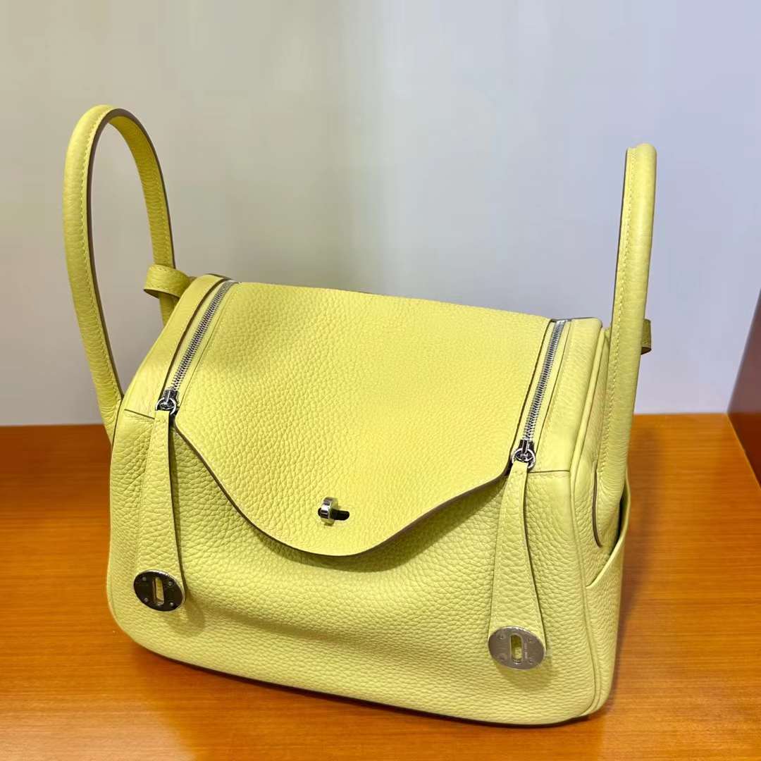 Hermès（爱马仕）Lindy 琳迪包 Clemence 原TC大牛皮 1Z 小鸡黄 银扣 26cm 全手工蜡线缝 Phw