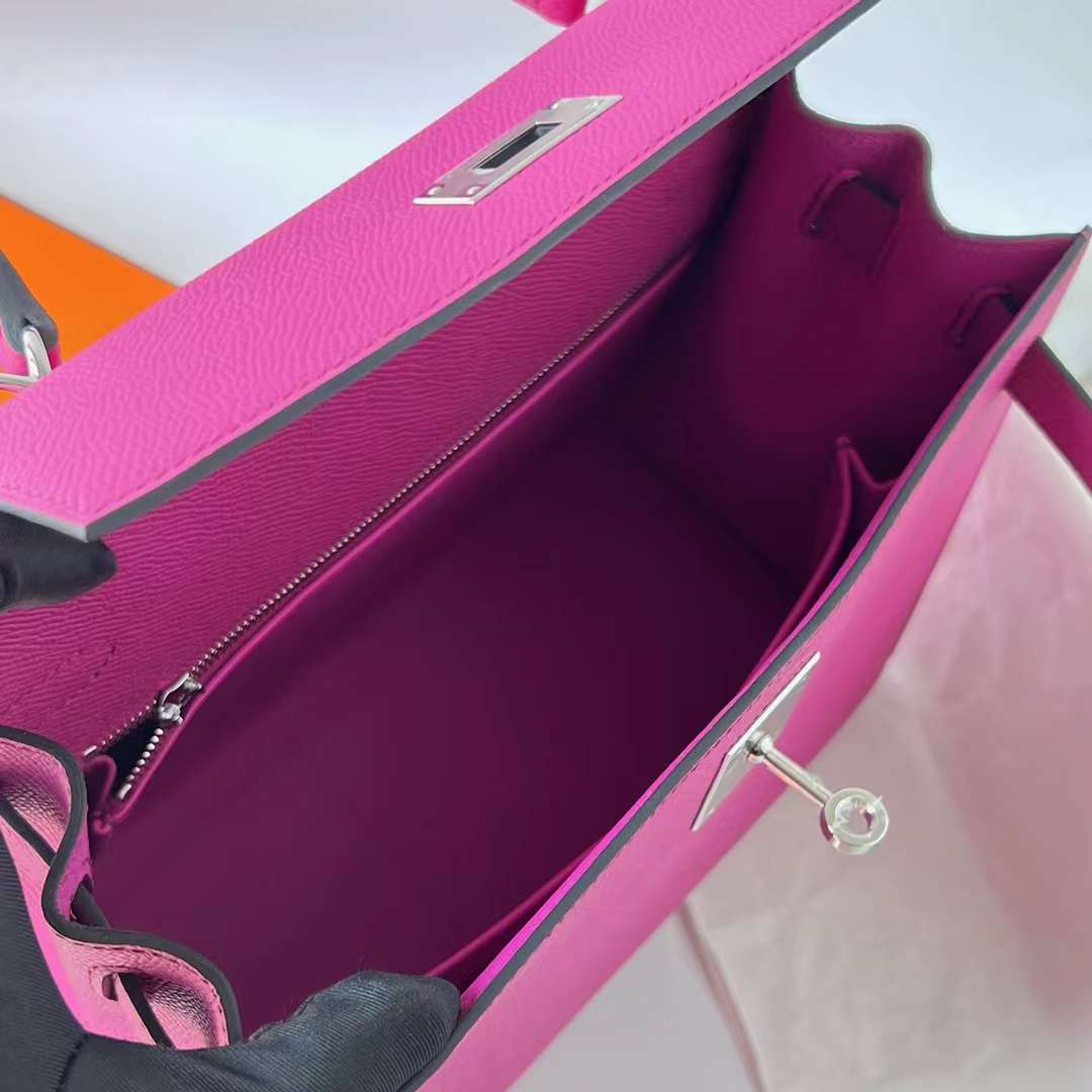 Hermès（爱马仕）Kelly 凯莉包 Epsom L3 玫瑰紫 银扣 28cm 全手工蜡线缝 Phw