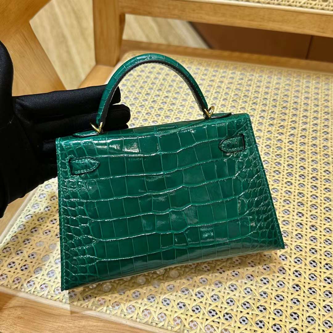 Hermès（爱马仕）Mini Kelly 迷你凯莉 亮面美洲鳄鱼皮 Shiny Alligator Crocodile 6Q 翡翠绿 金扣 19cm 全手工蜡线缝 Ghw