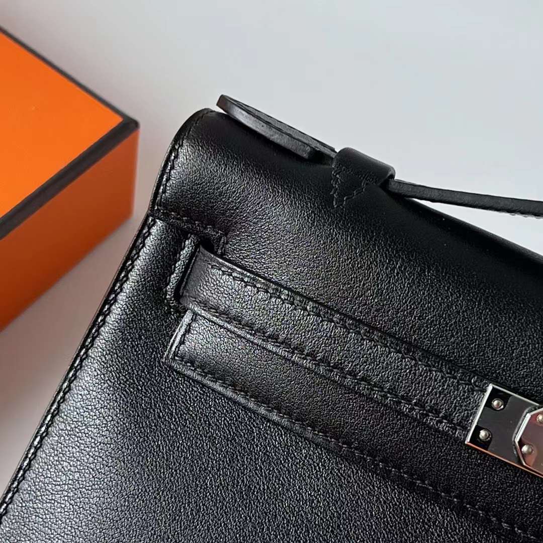 Hermès（爱马仕）Mini Kelly Pochette Swift Ck89 黑色 银扣 22cm 全手工蜡线缝 Phw