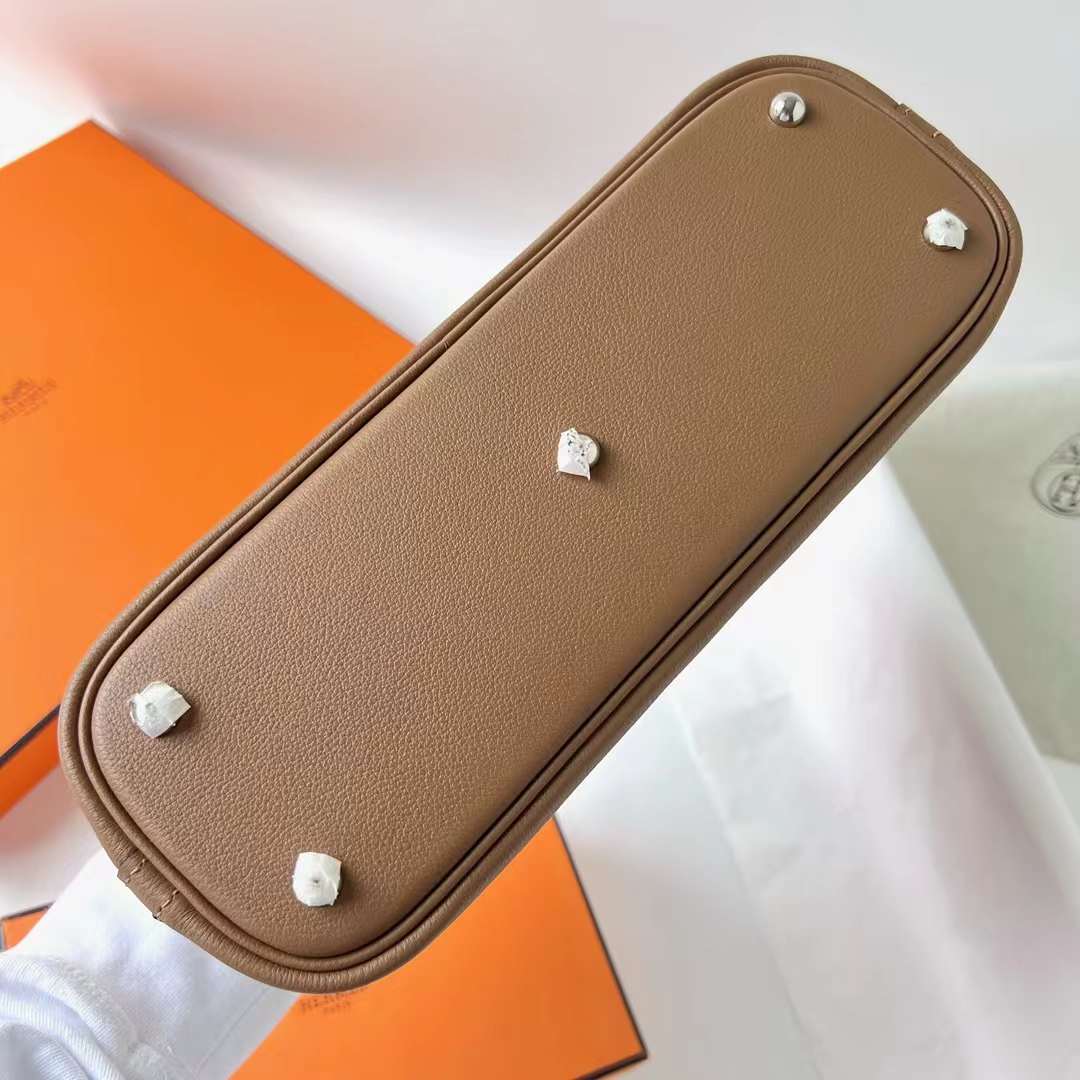 Hermès（爱马仕）Bolide 保龄球包 Evercolor D0 威马犬米色 银扣 25cm 全手工蜡线缝 Phw