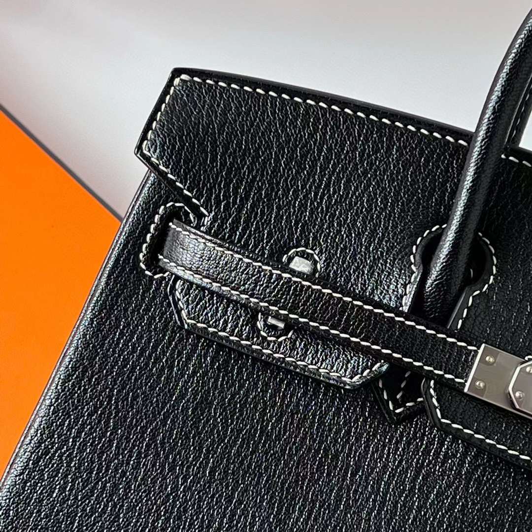 Hermès（爱马仕）Birkin 铂金包 Chevre 进口山羊皮 Ck89 黑色 内拼 Ck80 珍珠灰 拉丝银扣 25cm 全手工蜡线缝 BPhw