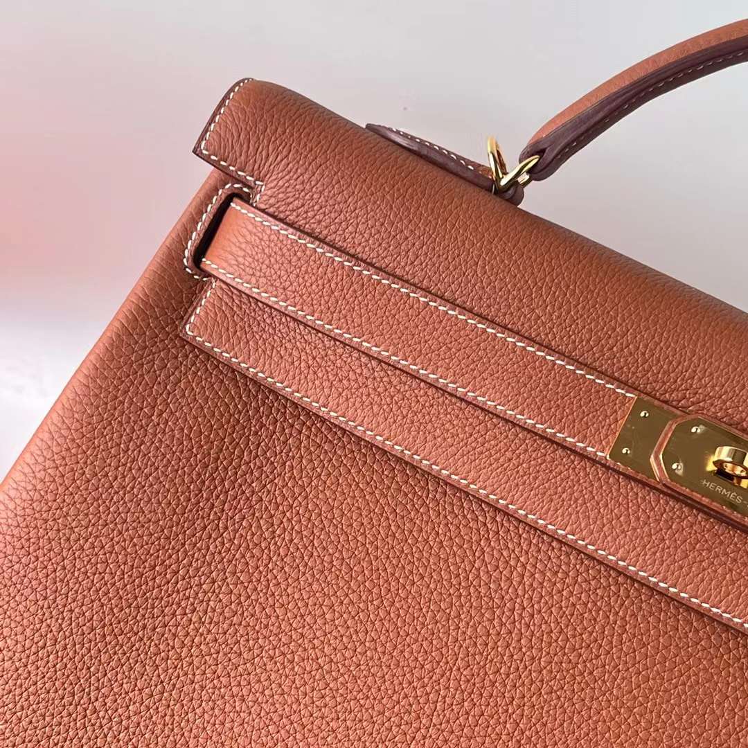 Hermès（爱马仕）Kelly 凯莉包 Clemence 原TC大牛皮 Ck37 金棕色 金扣 40cm 全手工蜡线缝 Ghw