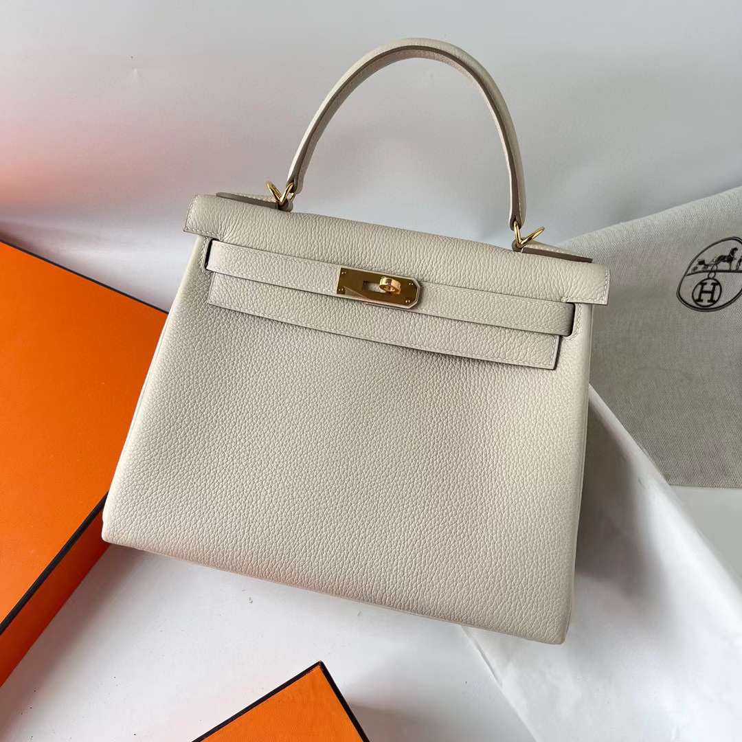 Hermès（爱马仕）Kelly 凯莉包 Togo皮 进口小牛皮 Ck10 奶昔白 金扣 28cm 全手工蜡线缝 Ghw