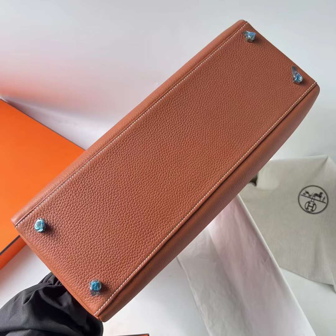 Hermès（爱马仕）Kelly 凯莉包 Clemence 原TC大牛皮 Ck37 金棕色 金扣 40cm 全手工蜡线缝 Ghw