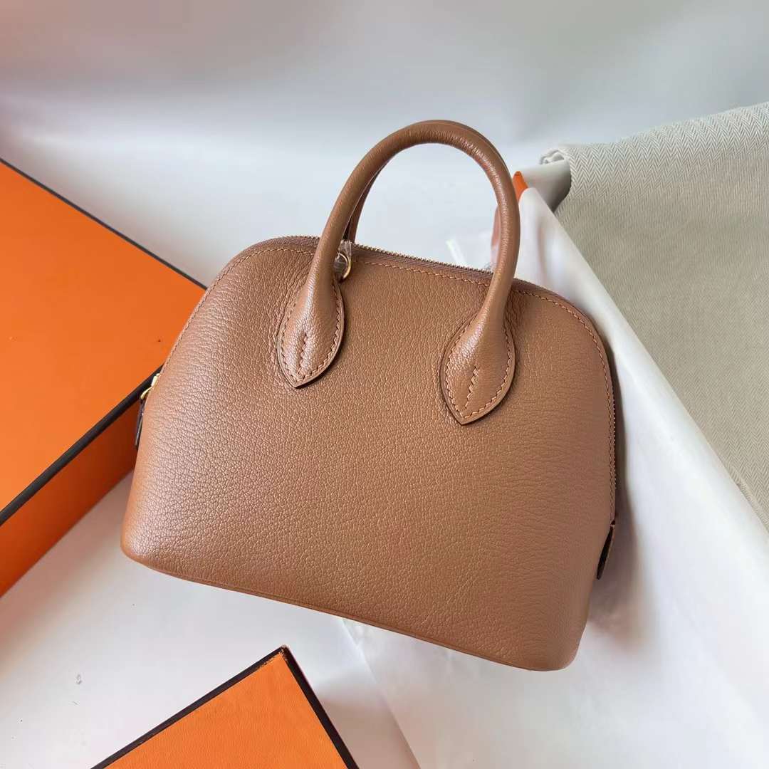 Hermès（爱马仕）Mini Bolide 迷你保龄球包 Chevre 进口山羊皮 2J 雀木色 金扣 20cm 全手工蜡线缝 Ghw