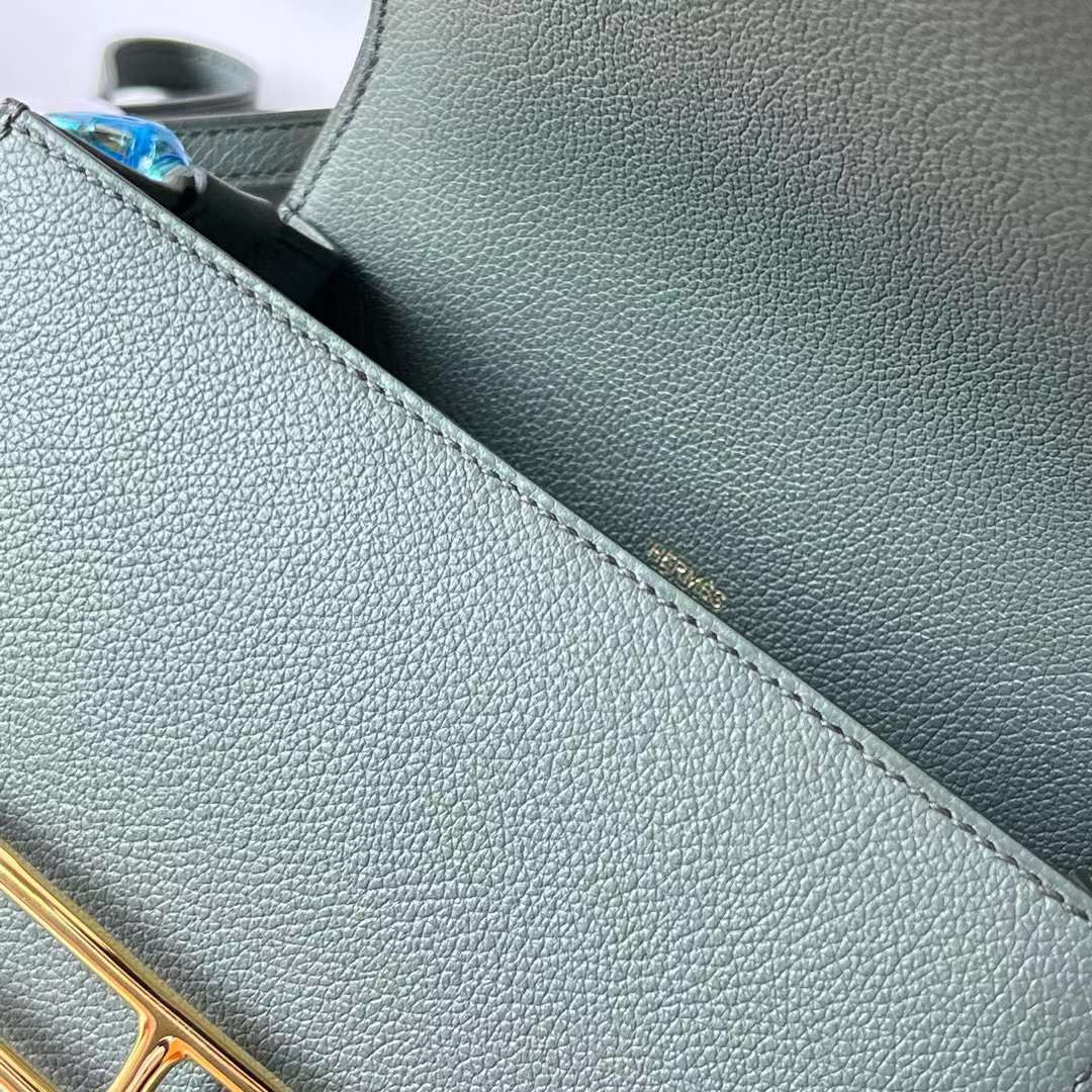 Hermès（爱马仕）Roulis 猪鼻子 Evercolor Cc63 杏绿色 金扣 18cm 全手工蜡线缝 Ghw