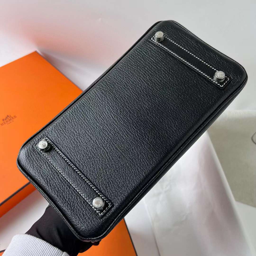 Hermès（爱马仕）Birkin 铂金包 Chevre 进口山羊皮 Ck89 黑色 内拼 Ck80 珍珠灰 拉丝银扣 25cm 全手工蜡线缝 BPhw