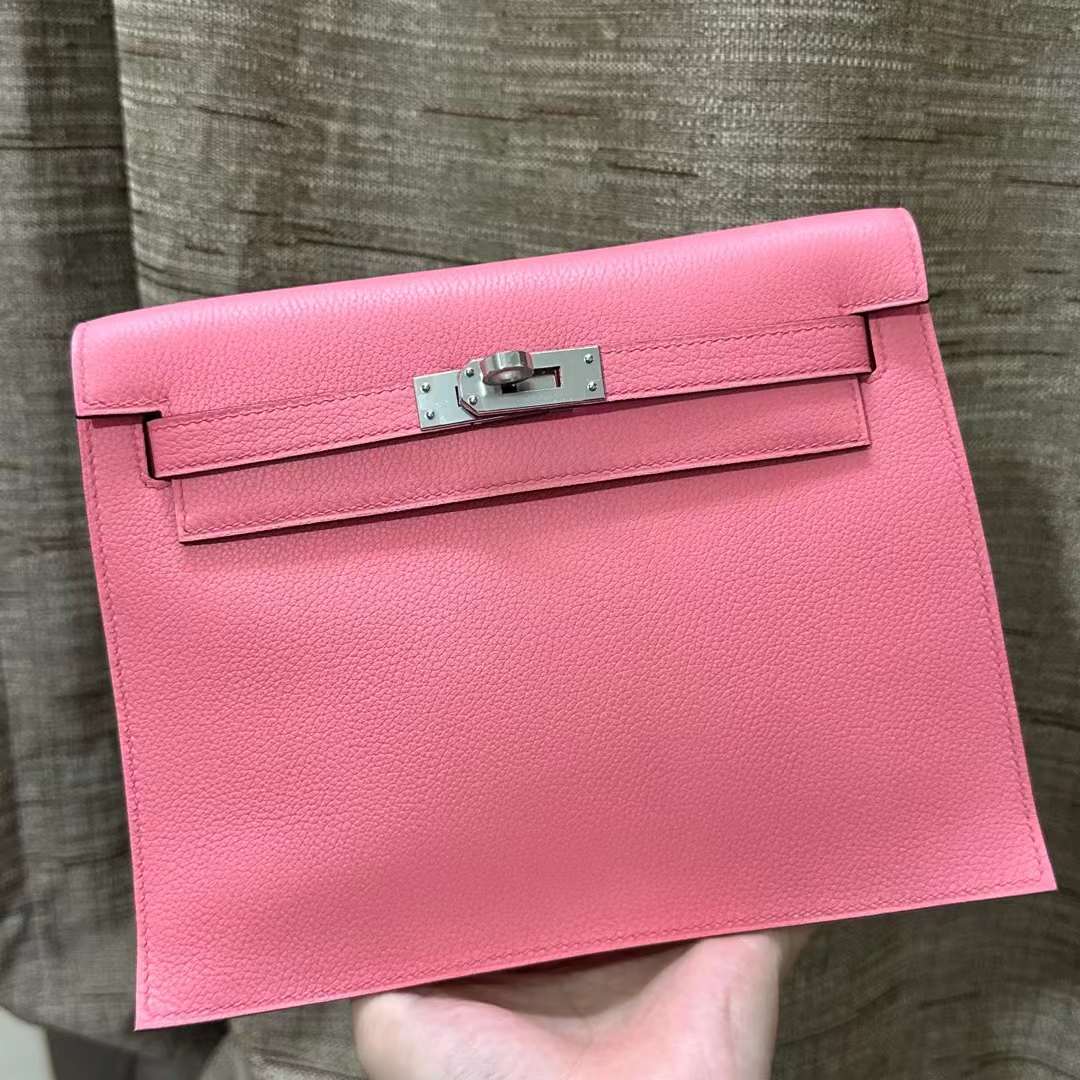 Hermès（爱马仕） Kelly danse 跳舞包 Evercolor 8W 新唇膏粉 银扣 22cm 全手工蜡线缝 Phw