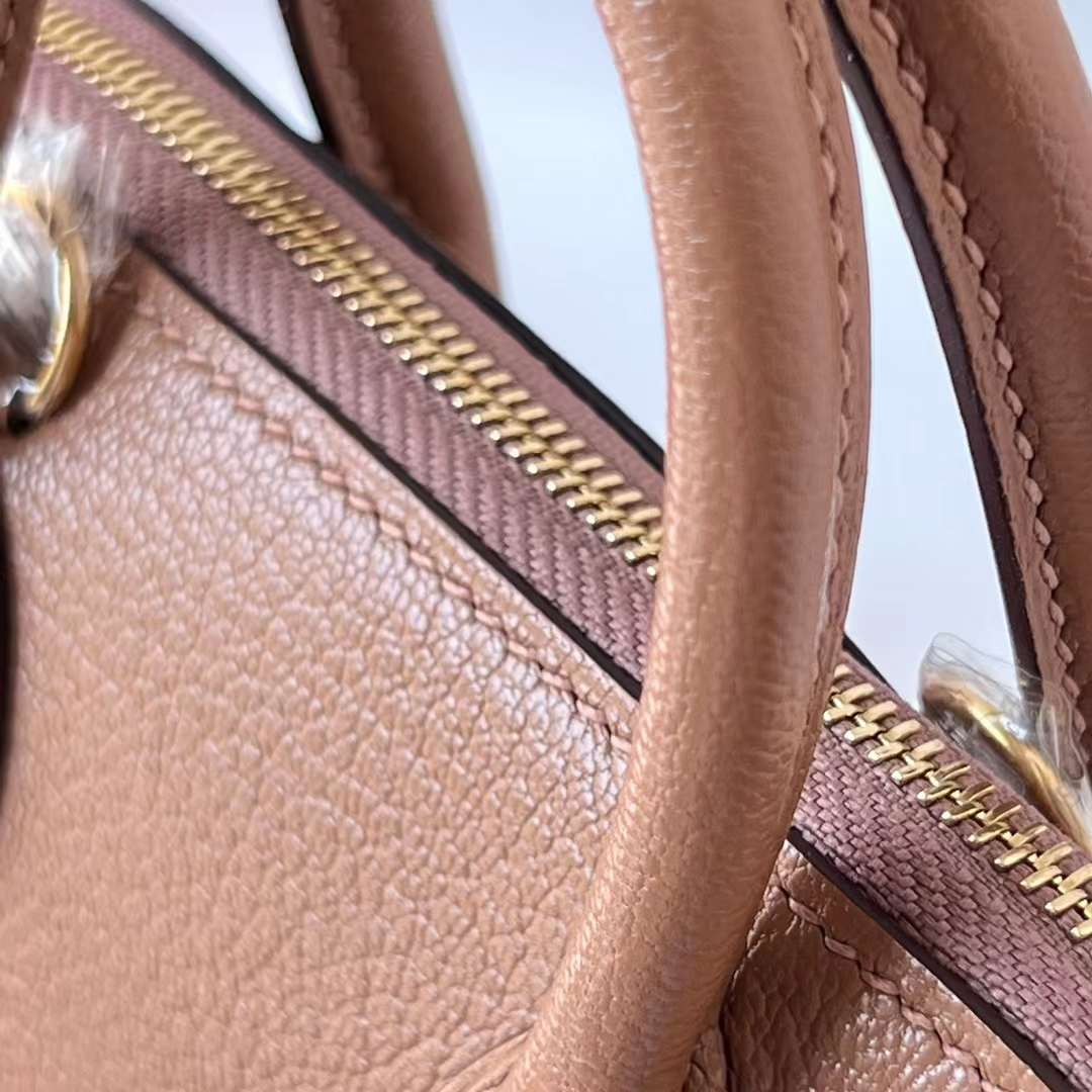 Hermès（爱马仕）Mini Bolide 迷你保龄球包 Chevre 进口山羊皮 2J 雀木色 金扣 20cm 全手工蜡线缝 Ghw