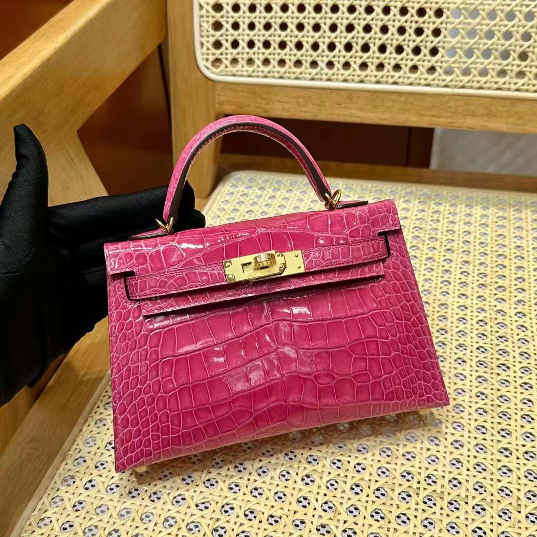 Hermès（爱马仕）Mini Kelly 迷你凯莉 亮面美洲鳄鱼皮 Shiny Alligator Crocodile 5J 桃粉色 金扣 19cm 全手工蜡线缝 Ghw