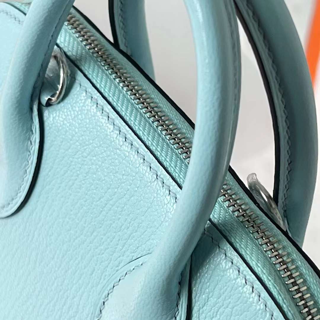 Hermès（爱马仕）Mini Bolide 迷你保龄球包 Chever 进口山羊皮 U2 微风蓝 银扣 19cm 全手工蜡线缝 Phw