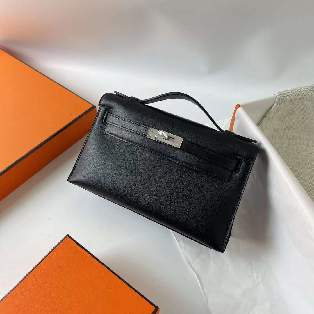 Hermès（爱马仕）Mini Kelly Pochette Swift Ck89 黑色 银扣 22cm 全手工蜡线缝 Phw