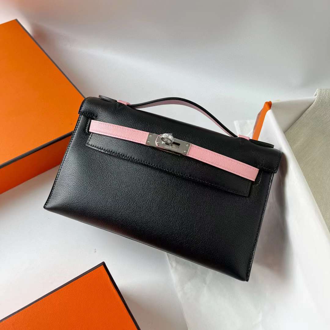 Hermès（爱马仕）Mini Kelly Pochette Swift Ck89 黑色 拼 3Q 新粉色 银扣 22cm 全手工蜡线缝 Phw