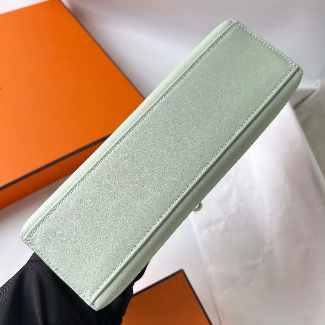 Hermès（爱马仕）Mini Kelly Pochette Swift 0S 气泡绿 银扣 22cm 全手工蜡线缝 Phw
